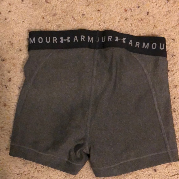 Spandex - Picture 2 of 3